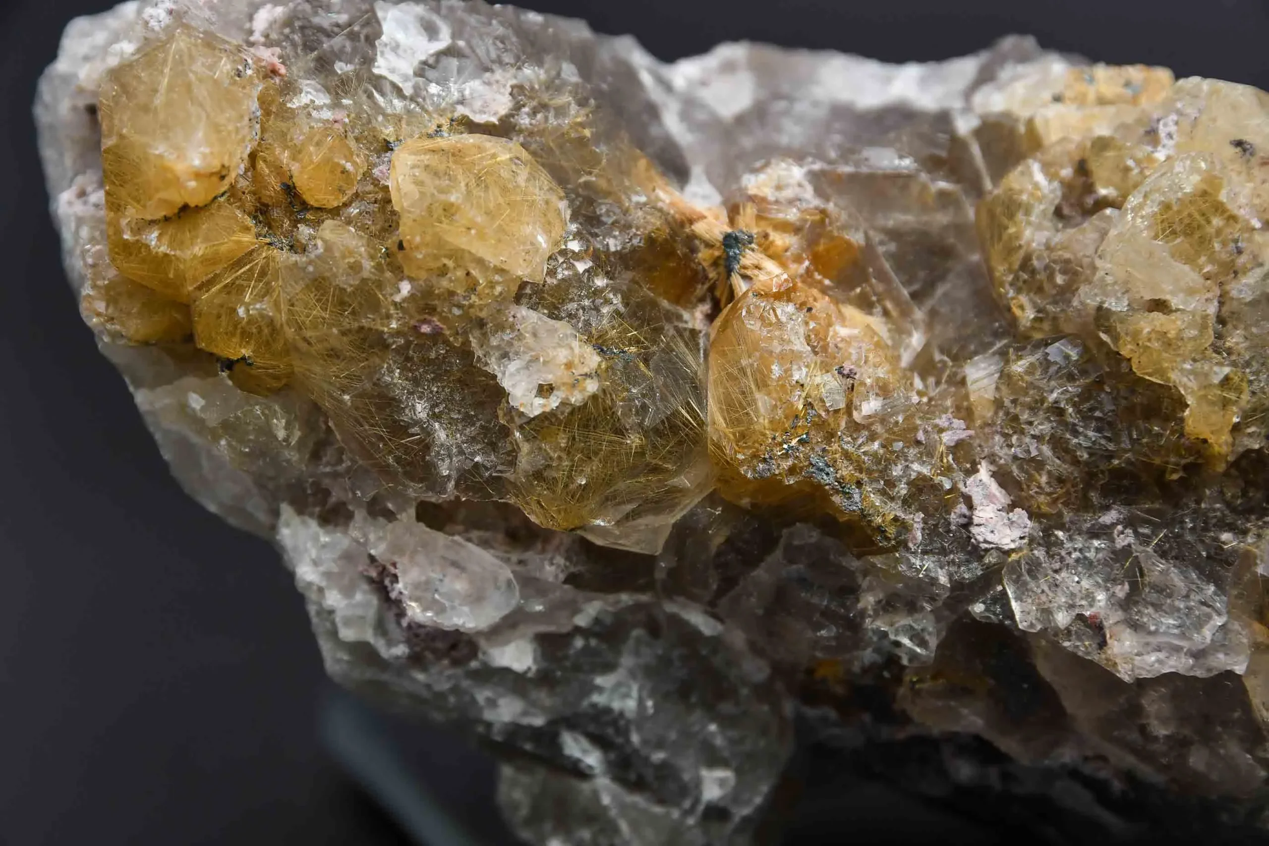 Rutil quartz